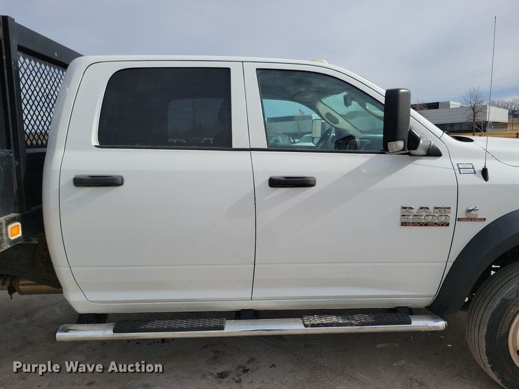 image for item LC9834 2014 Dodge Ram 5500 Crew Cab flatbed pickup truck