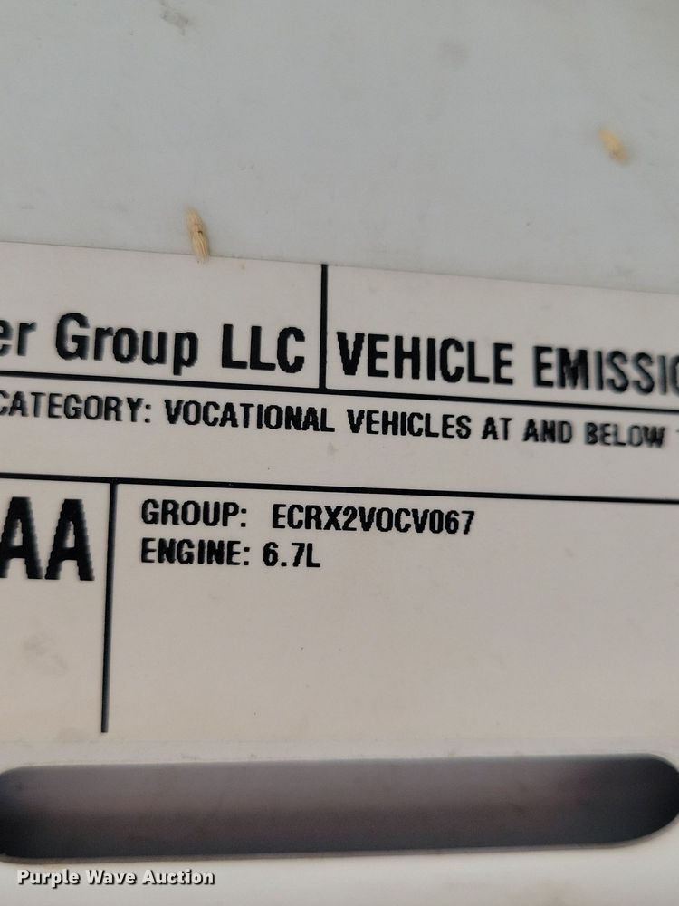 image for item LC9834 2014 Dodge Ram 5500 Crew Cab flatbed pickup truck