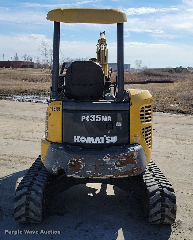 image for item LC9837 2008 Komatsu PC35MR-2 mini excavator