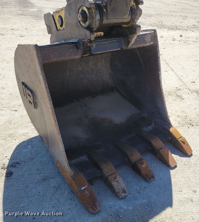 image for item LC9837 2008 Komatsu PC35MR-2 mini excavator