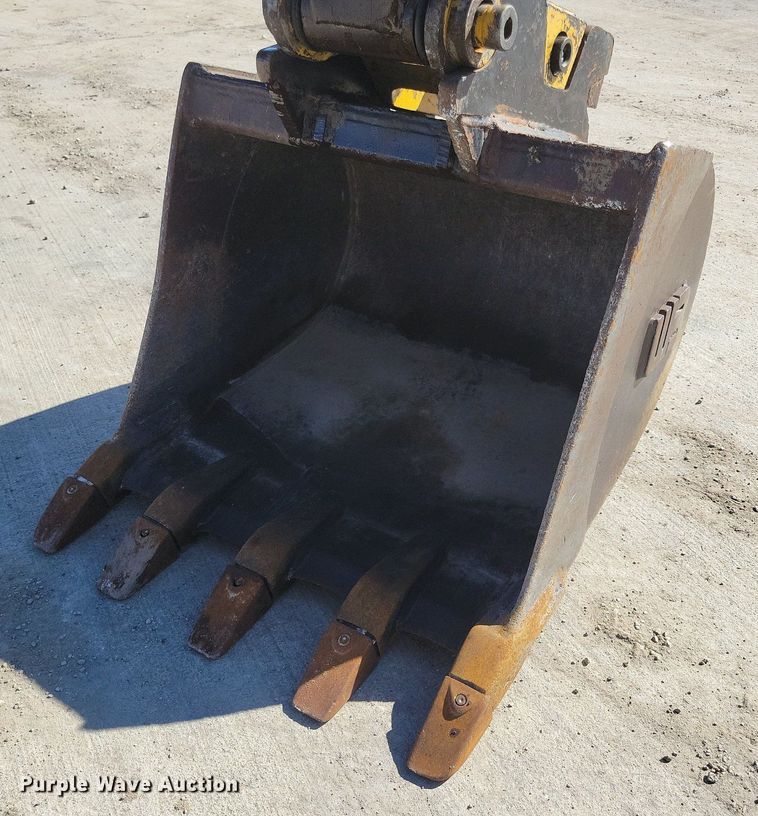 image for item LC9837 2008 Komatsu PC35MR-2 mini excavator