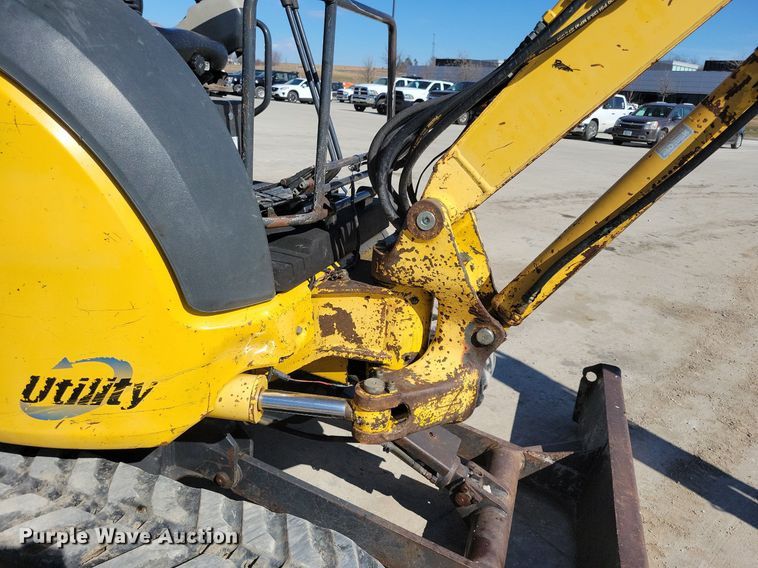 image for item LC9837 2008 Komatsu PC35MR-2 mini excavator