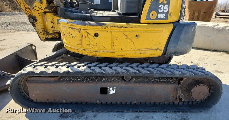 image for item LC9837 2008 Komatsu PC35MR-2 mini excavator