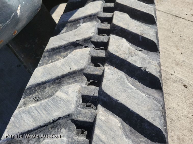 image for item LC9837 2008 Komatsu PC35MR-2 mini excavator