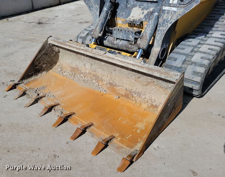 image for item LC9839 2017 John Deere 333G tracked skid steer loader