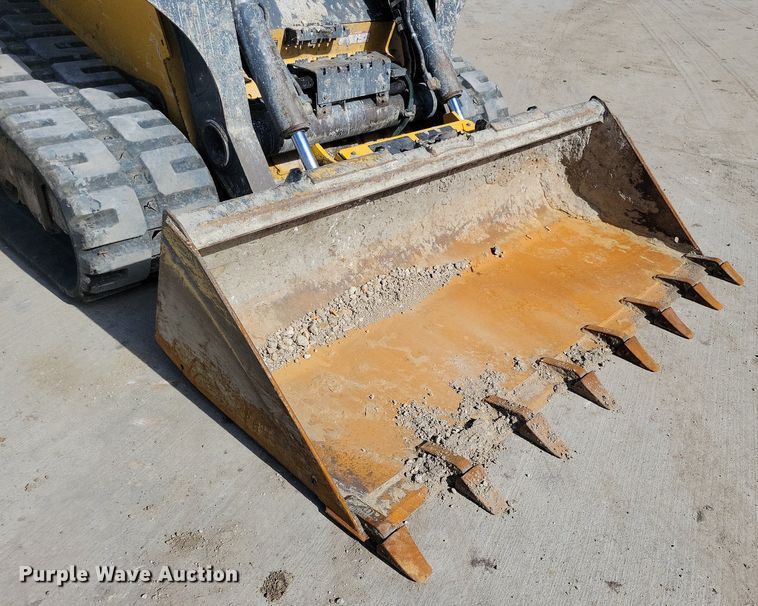 image for item LC9839 2017 John Deere 333G tracked skid steer loader