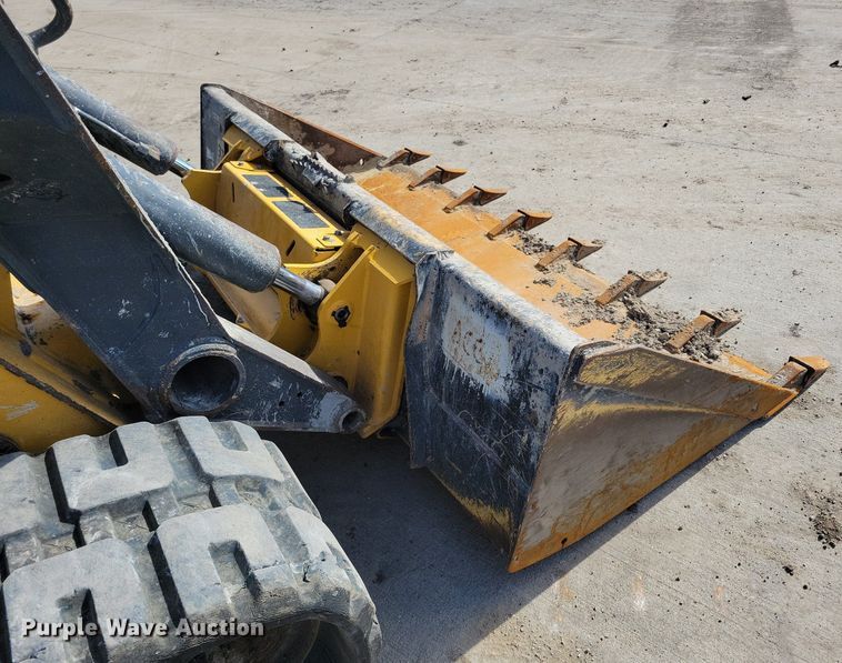 image for item LC9839 2017 John Deere 333G tracked skid steer loader
