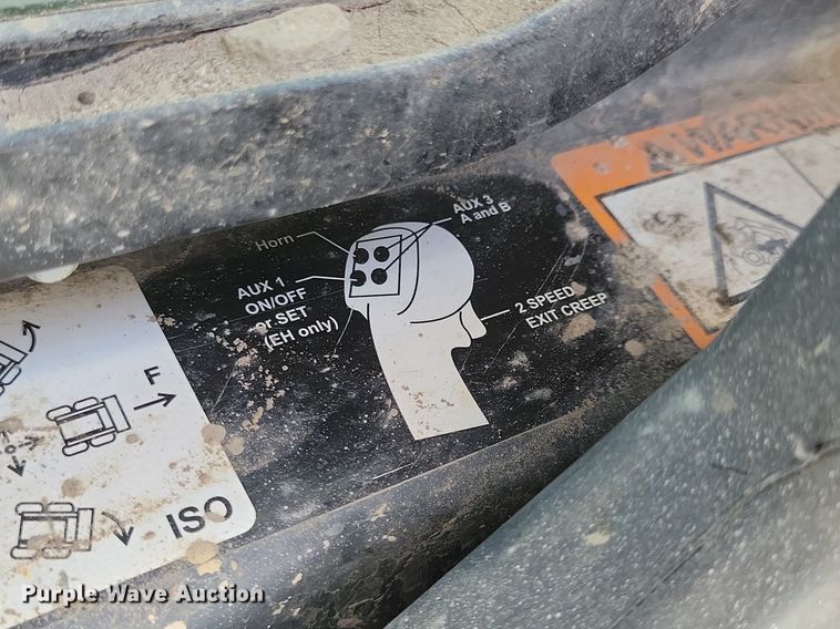 image for item LC9839 2017 John Deere 333G tracked skid steer loader