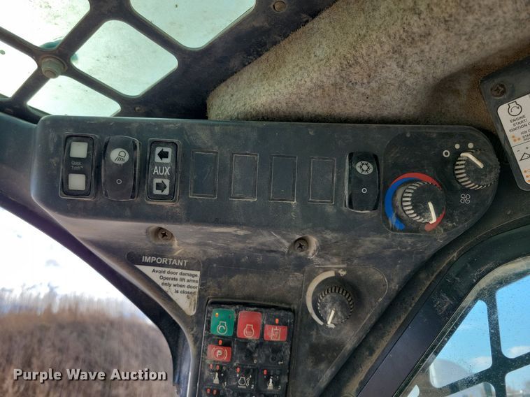 image for item LC9839 2017 John Deere 333G tracked skid steer loader