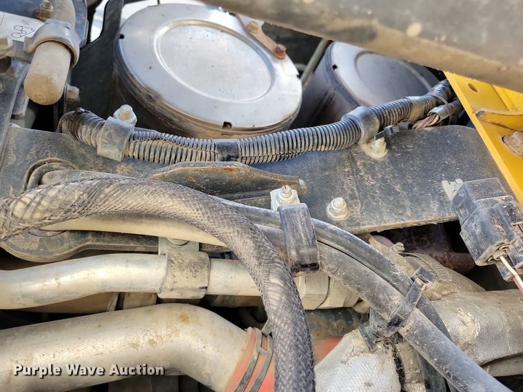 image for item LC9839 2017 John Deere 333G tracked skid steer loader