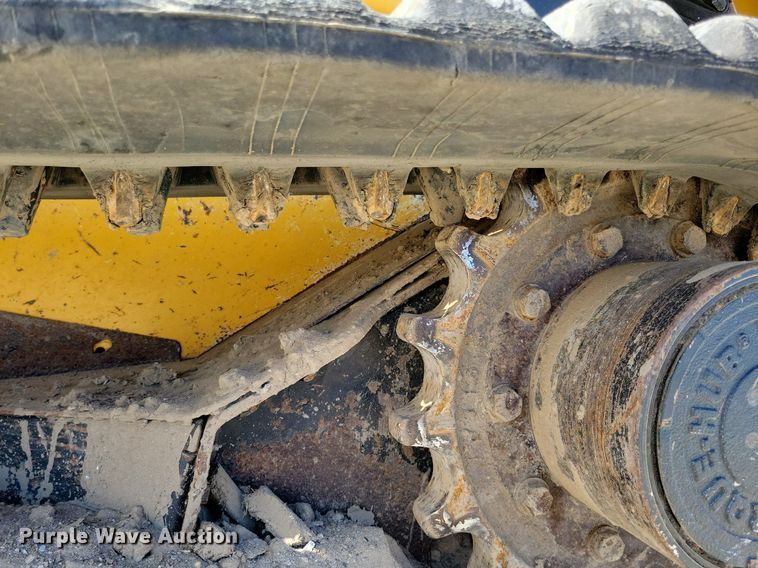 image for item LC9839 2017 John Deere 333G tracked skid steer loader