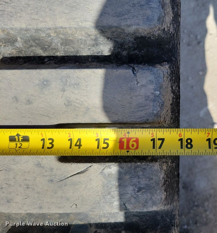 image for item LC9839 2017 John Deere 333G tracked skid steer loader