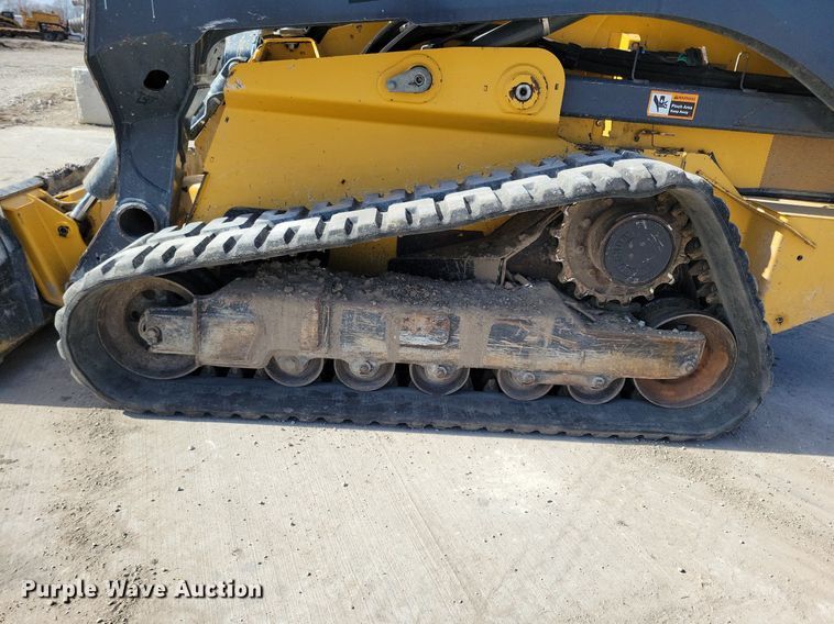 image for item LC9839 2017 John Deere 333G tracked skid steer loader