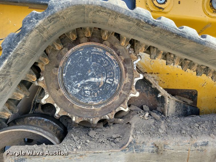 image for item LC9839 2017 John Deere 333G tracked skid steer loader