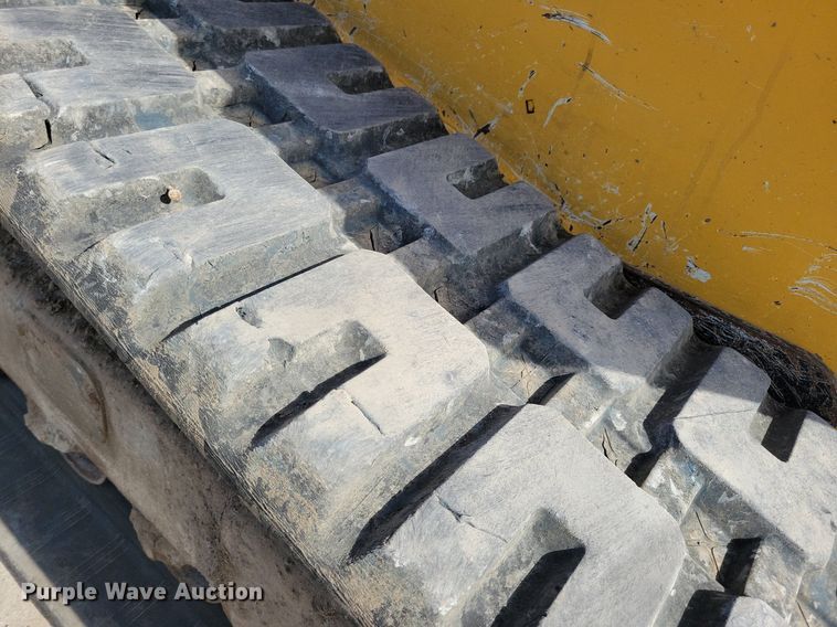 image for item LC9839 2017 John Deere 333G tracked skid steer loader