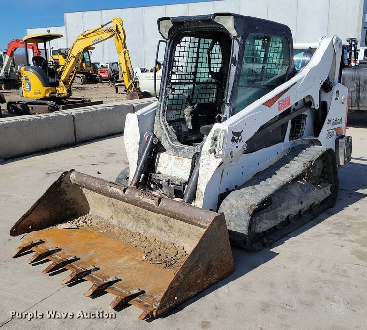image for item LC9840 2019 Bobcat T595 tracked skid steer loader