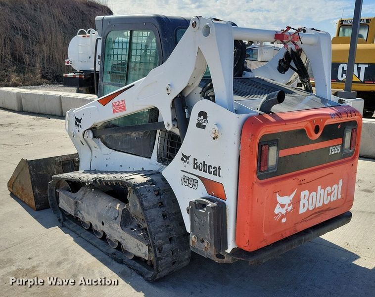 image for item LC9840 2019 Bobcat T595 tracked skid steer loader