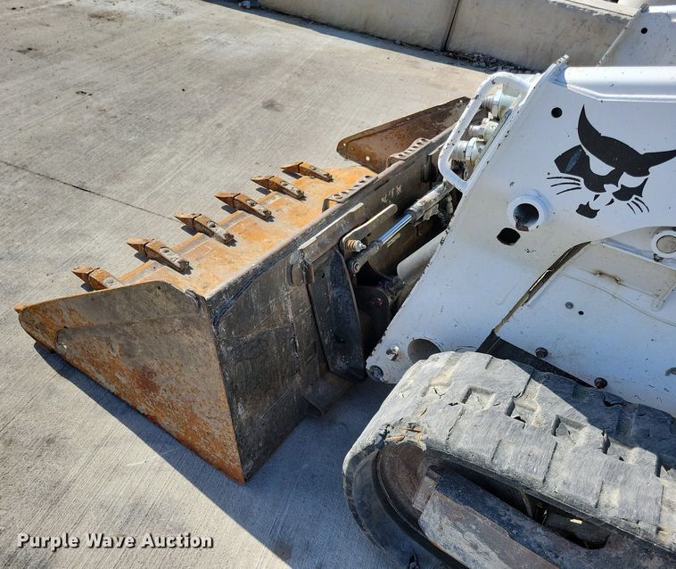 image for item LC9840 2019 Bobcat T595 tracked skid steer loader