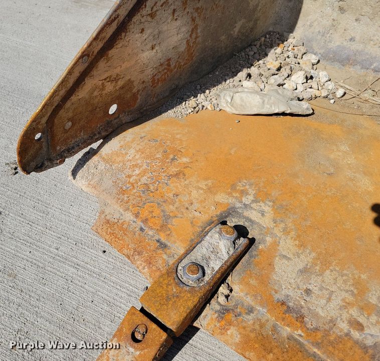 image for item LC9840 2019 Bobcat T595 tracked skid steer loader