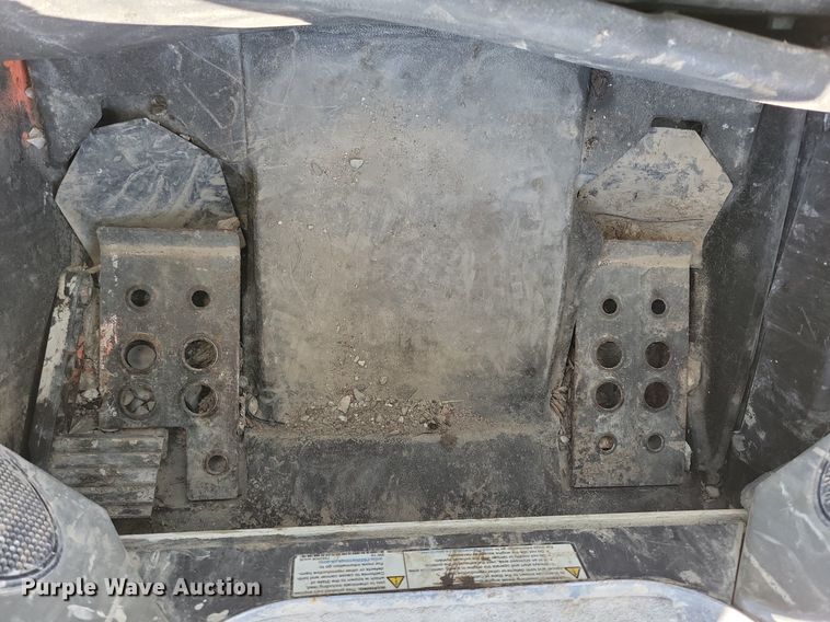 image for item LC9840 2019 Bobcat T595 tracked skid steer loader