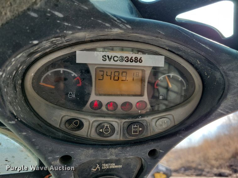 image for item LC9840 2019 Bobcat T595 tracked skid steer loader