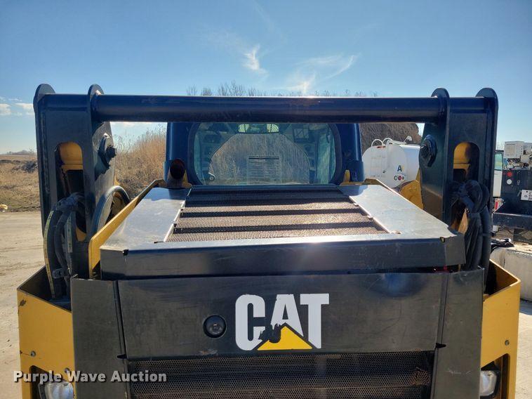 image for item LC9842 2015 Caterpillar 257D tracked skid steer loader