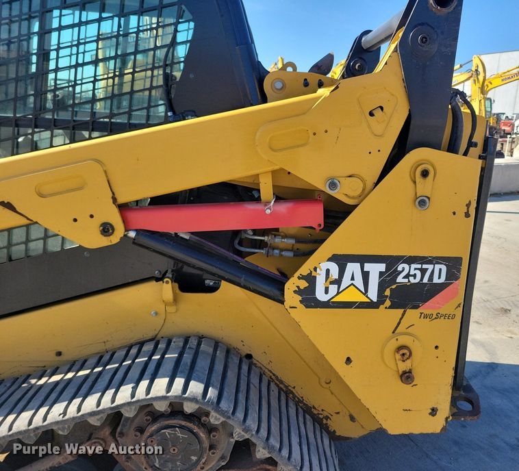 image for item LC9842 2015 Caterpillar 257D tracked skid steer loader