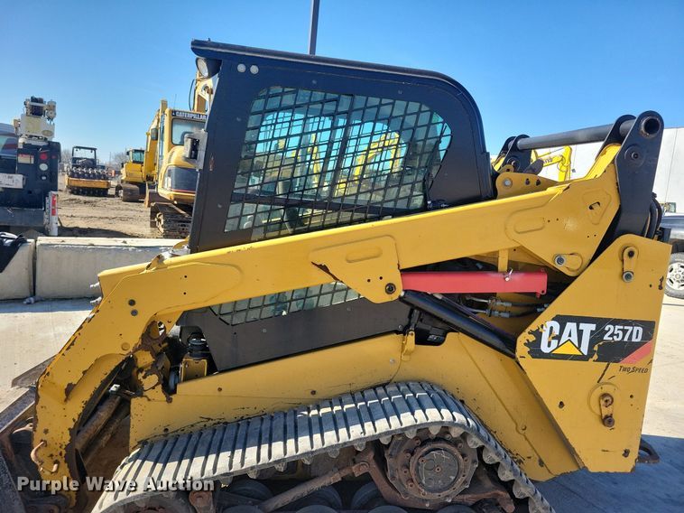 image for item LC9842 2015 Caterpillar 257D tracked skid steer loader
