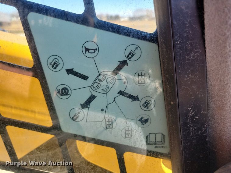 image for item LC9842 2015 Caterpillar 257D tracked skid steer loader