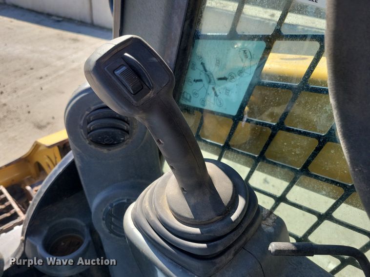 image for item LC9842 2015 Caterpillar 257D tracked skid steer loader