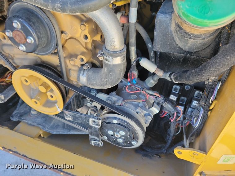 image for item LC9842 2015 Caterpillar 257D tracked skid steer loader