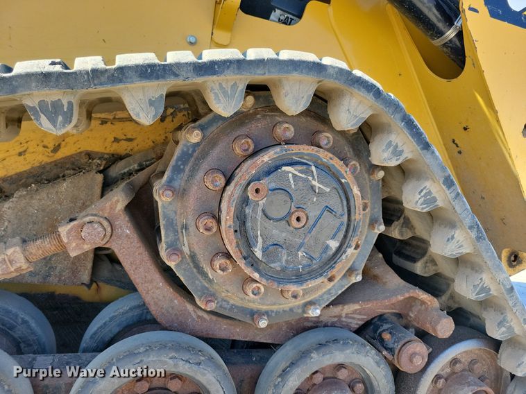 image for item LC9842 2015 Caterpillar 257D tracked skid steer loader