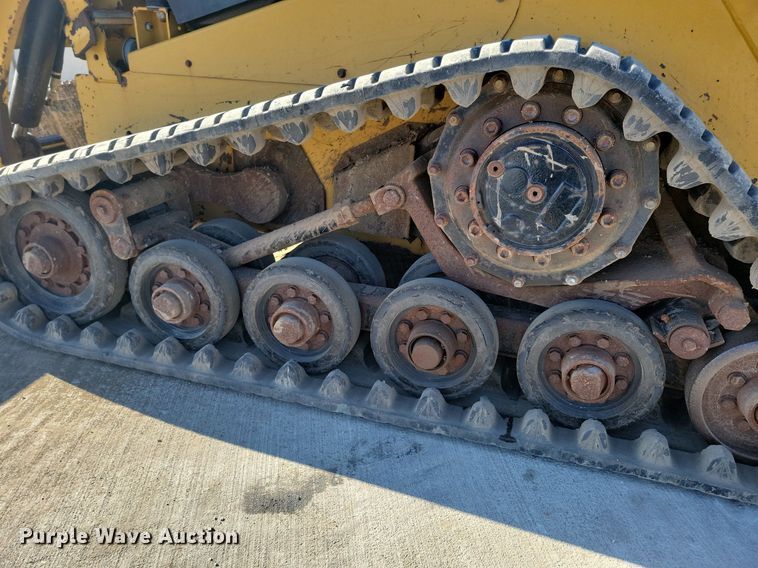 image for item LC9842 2015 Caterpillar 257D tracked skid steer loader