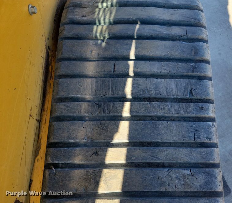 image for item LC9842 2015 Caterpillar 257D tracked skid steer loader