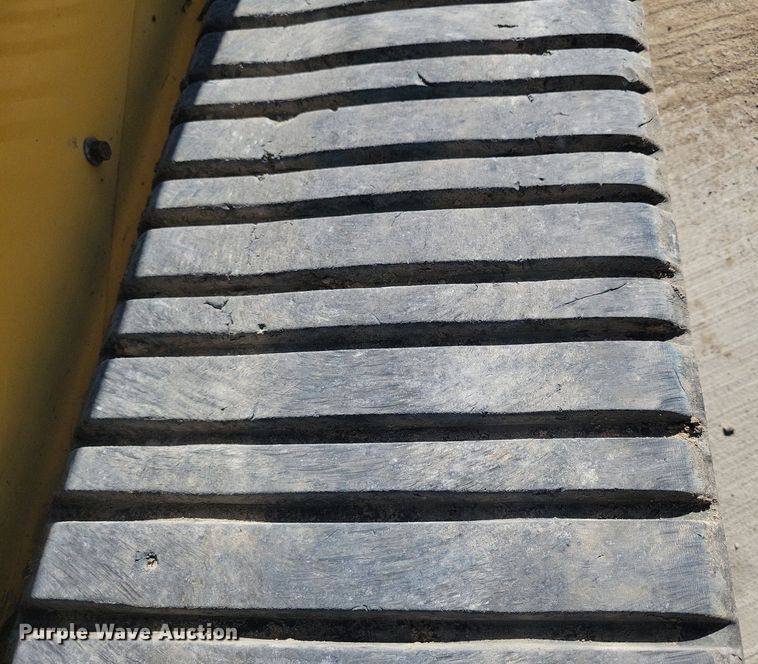 image for item LC9842 2015 Caterpillar 257D tracked skid steer loader