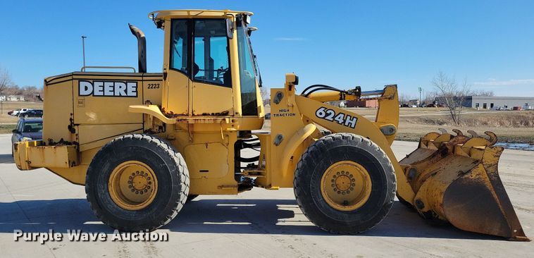 image for item LC9843 John Deere 624H wheel loader