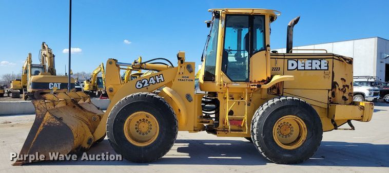 image for item LC9843 John Deere 624H wheel loader