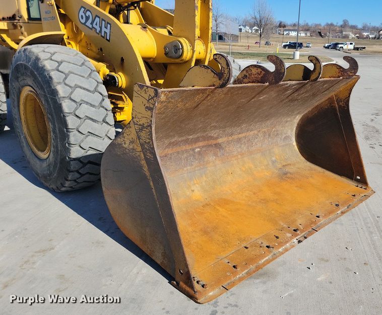 image for item LC9843 John Deere 624H wheel loader