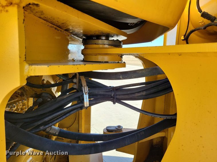 image for item LC9843 John Deere 624H wheel loader