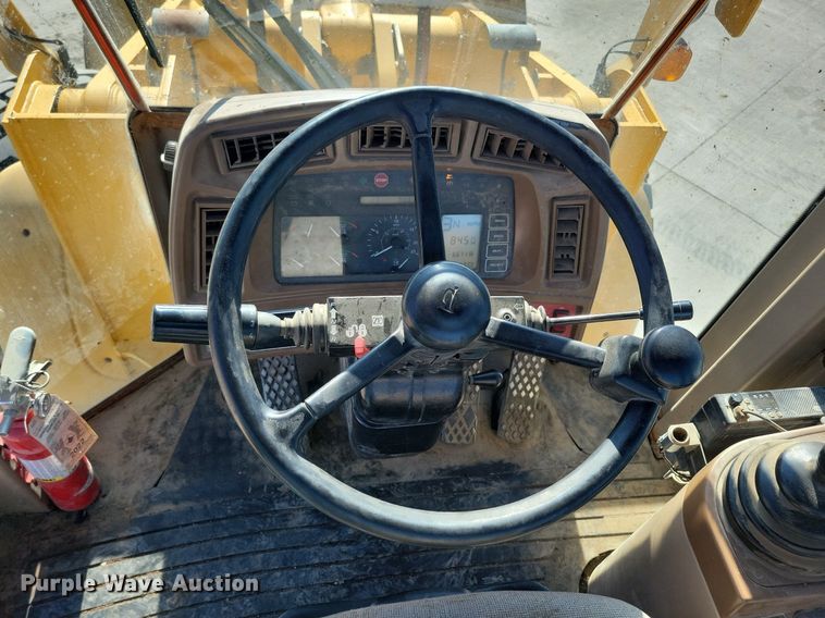 image for item LC9843 John Deere 624H wheel loader