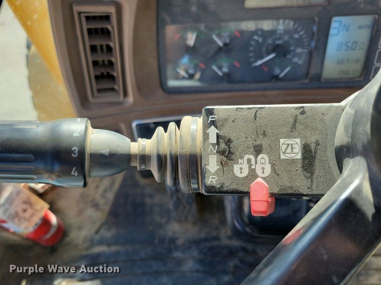 image for item LC9843 John Deere 624H wheel loader