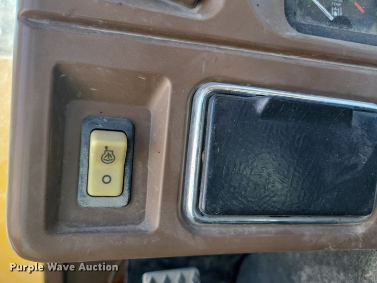 image for item LC9843 John Deere 624H wheel loader