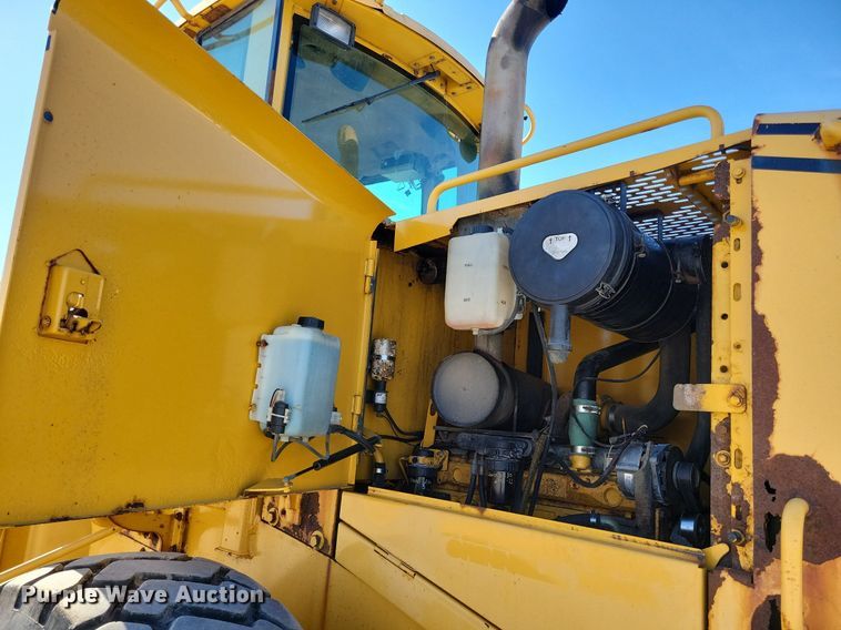 image for item LC9843 John Deere 624H wheel loader