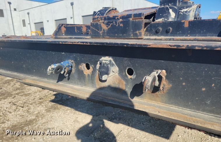 image for item LC9844 2000 Trail-Eze DHT7049 drop deck equipment trailer