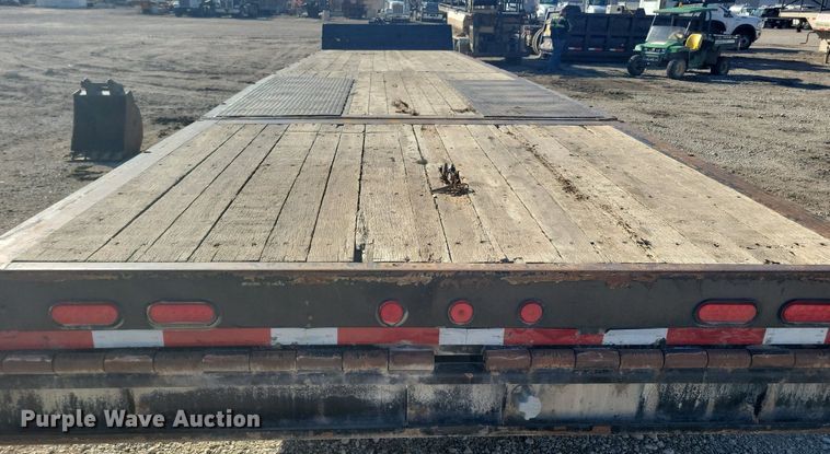 image for item LC9844 2000 Trail-Eze DHT7049 drop deck equipment trailer