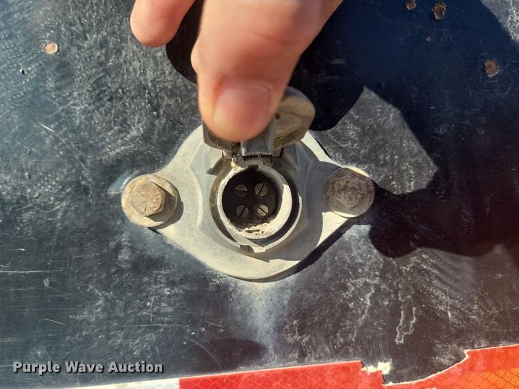 image for item LC9844 2000 Trail-Eze DHT7049 drop deck equipment trailer