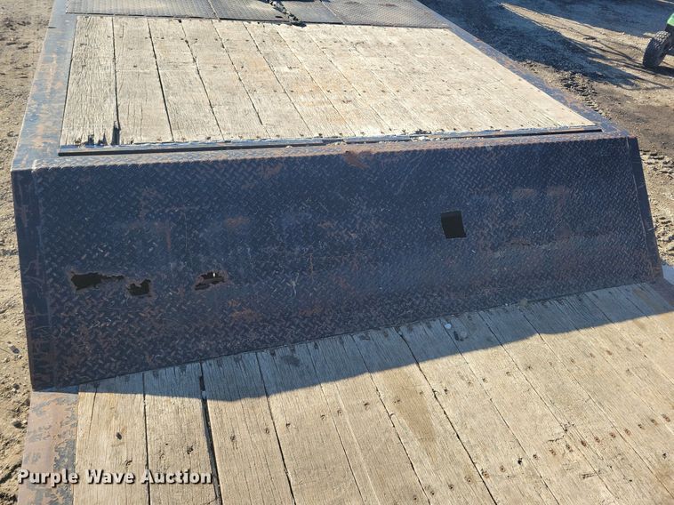 image for item LC9844 2000 Trail-Eze DHT7049 drop deck equipment trailer