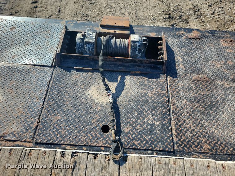 image for item LC9844 2000 Trail-Eze DHT7049 drop deck equipment trailer