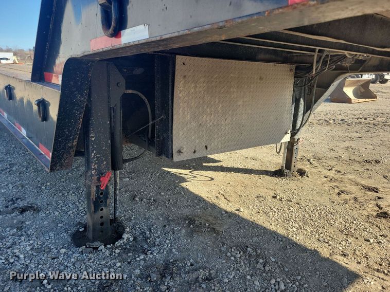 image for item LC9844 2000 Trail-Eze DHT7049 drop deck equipment trailer