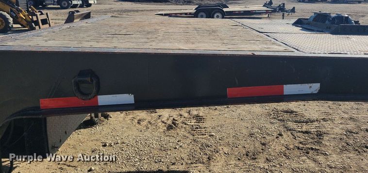 image for item LC9844 2000 Trail-Eze DHT7049 drop deck equipment trailer